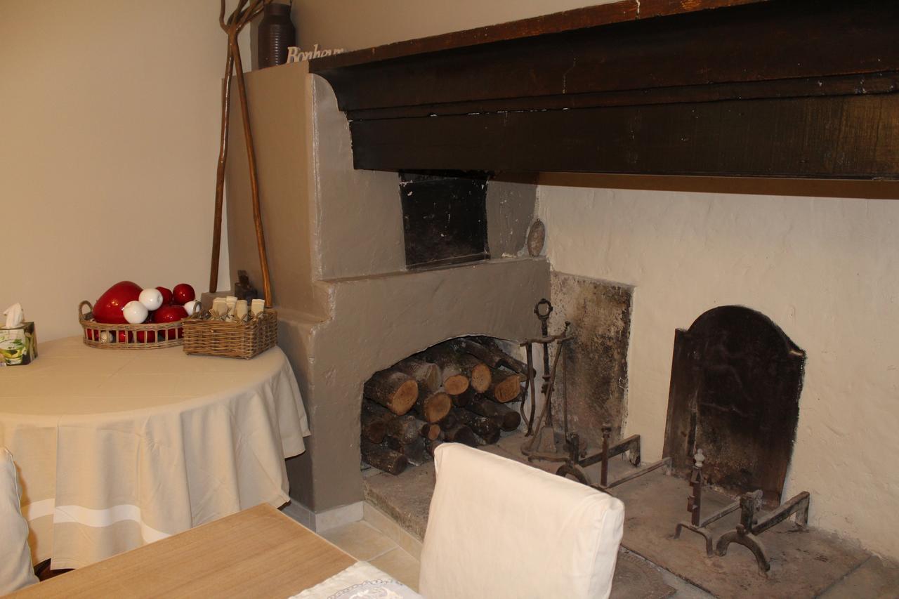 Auberge De Pachoquin Meounes-les-Montrieux Екстер'єр фото