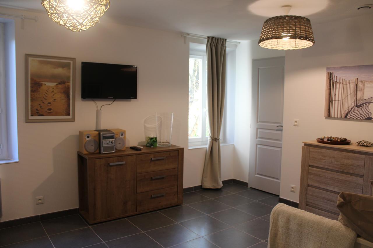 Auberge De Pachoquin Meounes-les-Montrieux Екстер'єр фото