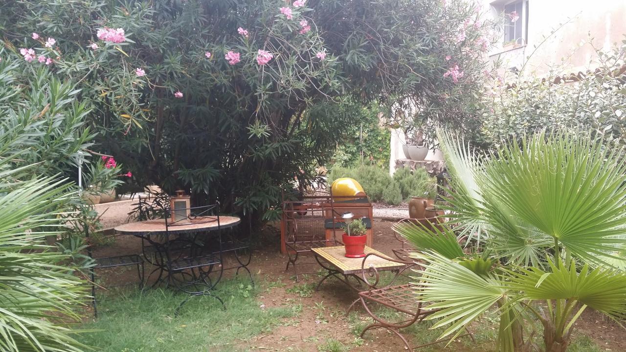 Auberge De Pachoquin Meounes-les-Montrieux Екстер'єр фото