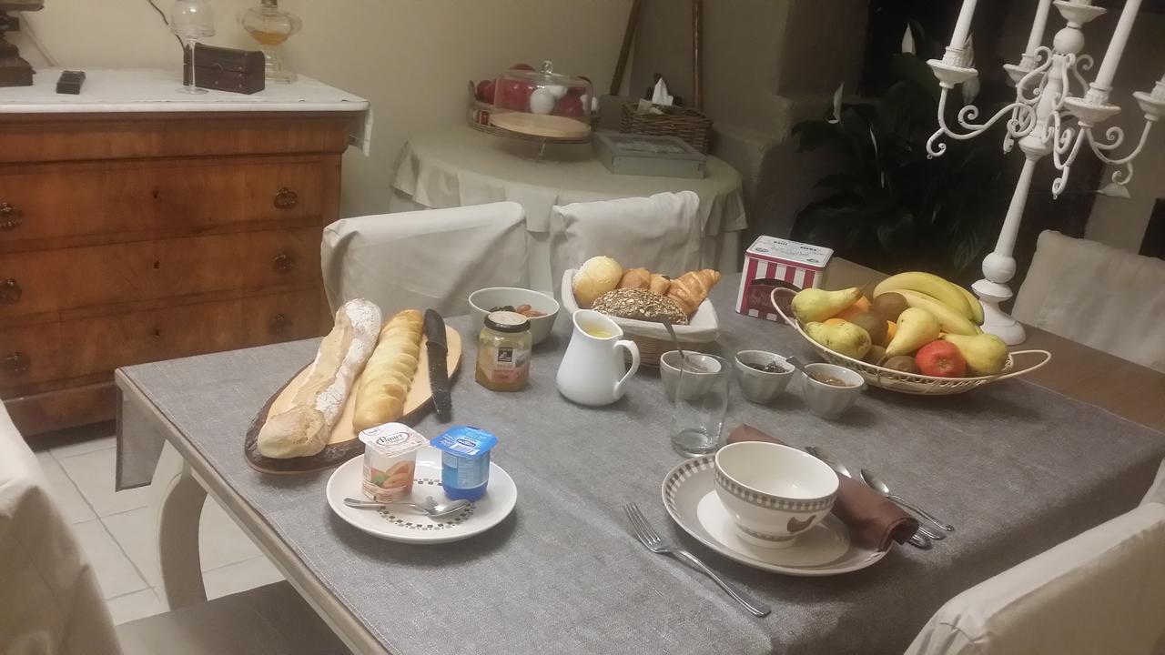 Auberge De Pachoquin Meounes-les-Montrieux Екстер'єр фото