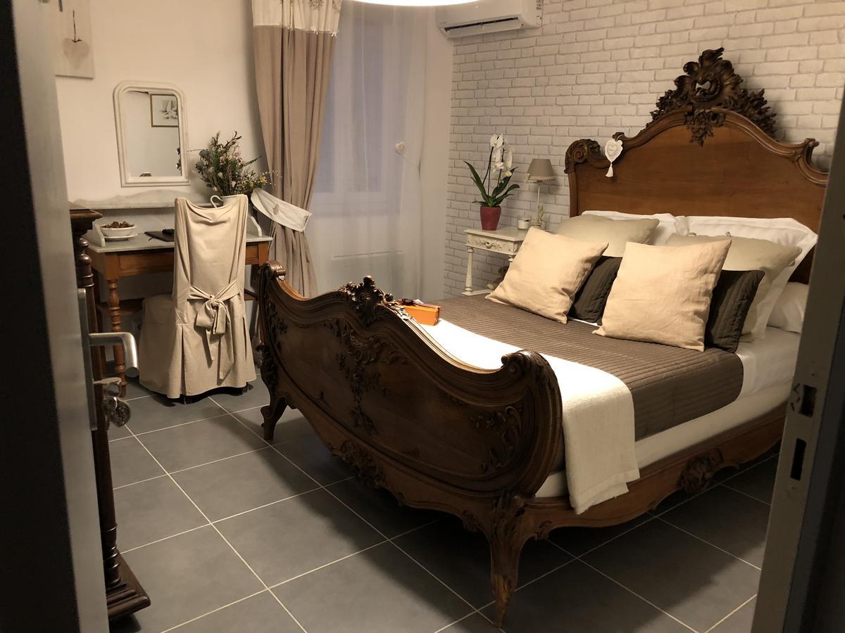 Auberge De Pachoquin Meounes-les-Montrieux Екстер'єр фото